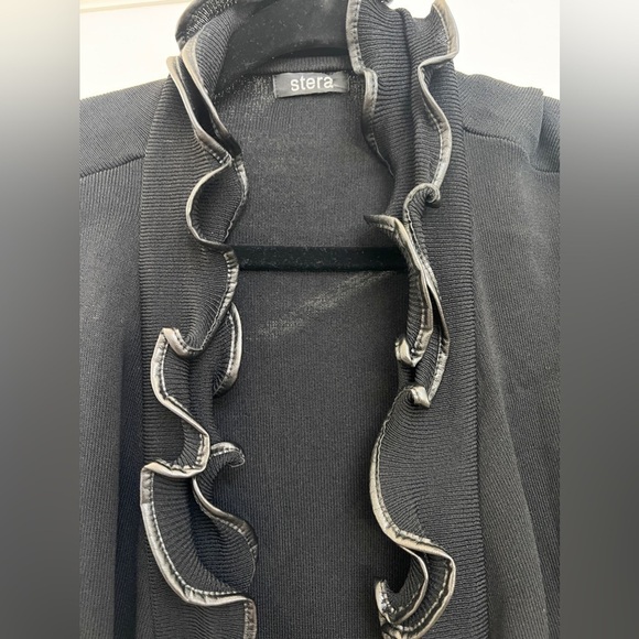 Stera Ruffle Cardigan - Picture 5 of 5